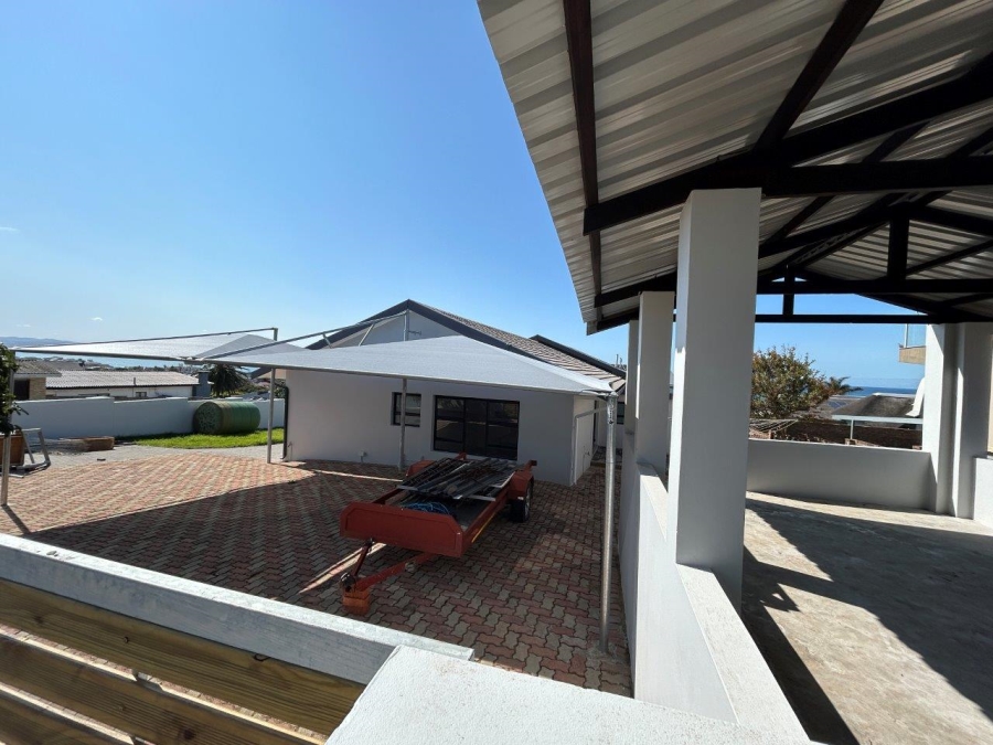 9 Bedroom Property for Sale in Jeffreys Bay Central Eastern Cape